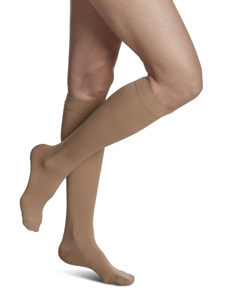 Sigvaris Soft Opaque - Knee-High w/Grip-Top (20-30mmHg)_gallery_19