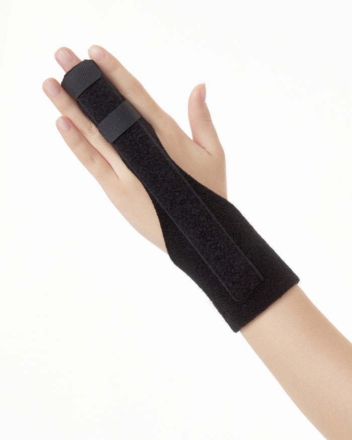 [DR-W132-2-U] Fore-Finger Splint - Excellent Stabilization on the Wrist & 2nd Finger - Offers Adjustable Compression